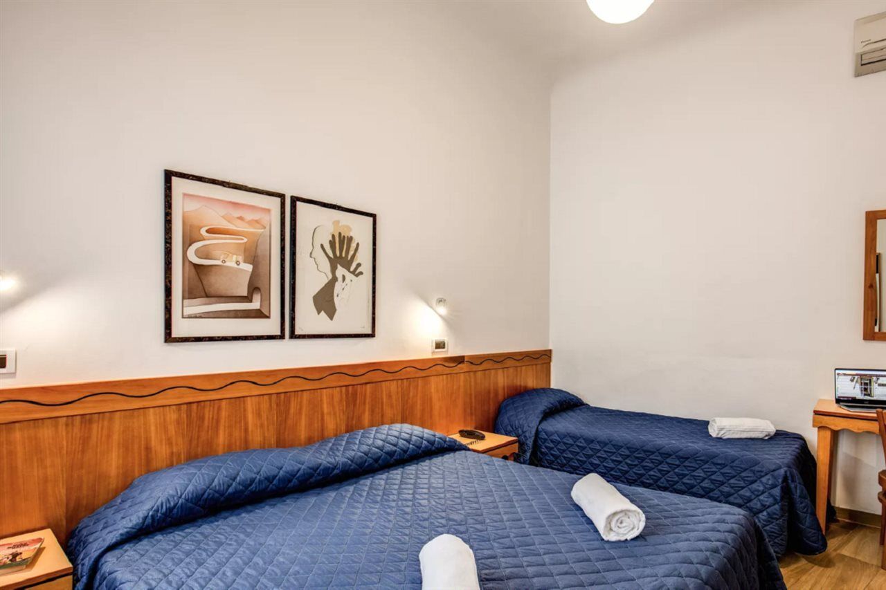 Hotel Nuova Italia Φλωρεντία Εξωτερικό φωτογραφία